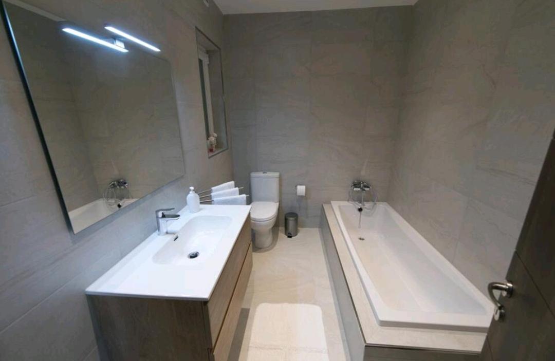 Orion Court 4c Stunning And Luxurious 3 Bedroom